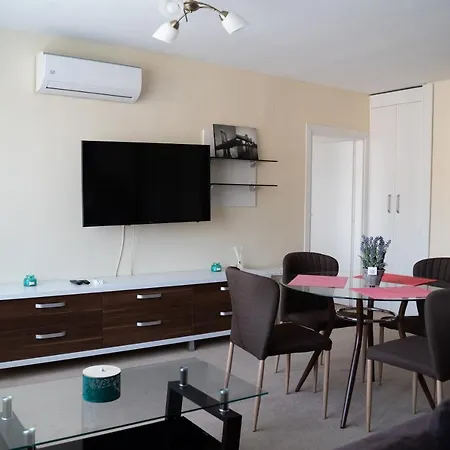 Unirii Central Apartment דירה *